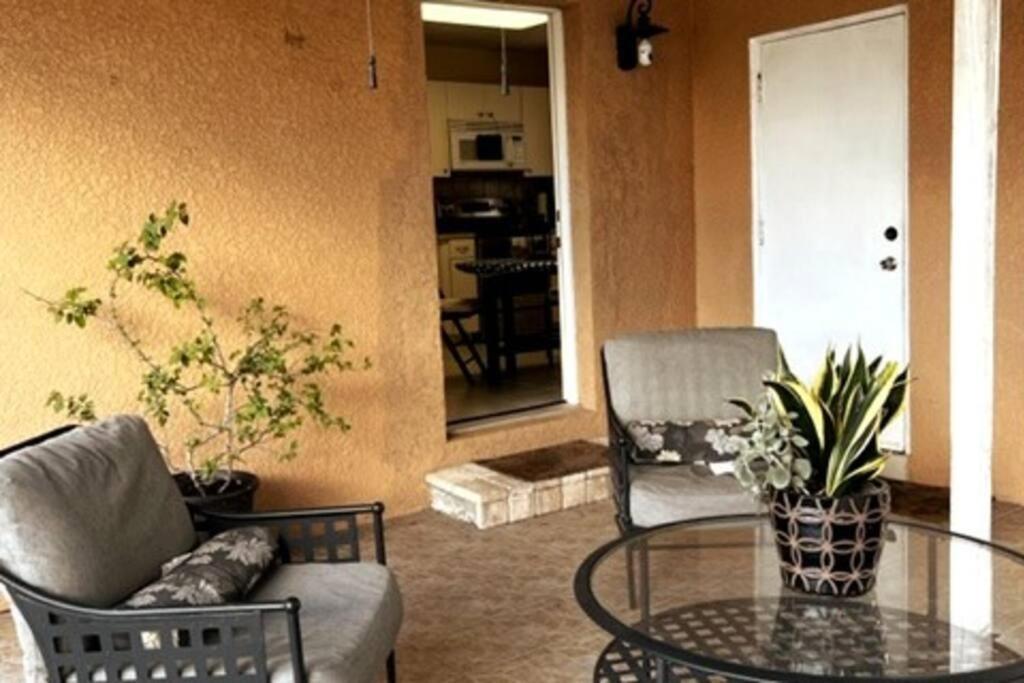 House Close To Downtown, Airport, Raymond James Stadium, And Many More Places Tampa Exterior photo